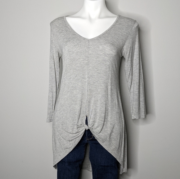 bobeau Tops - 💥5/$25 Bobeau grey knotted high low t-shirt blouse S